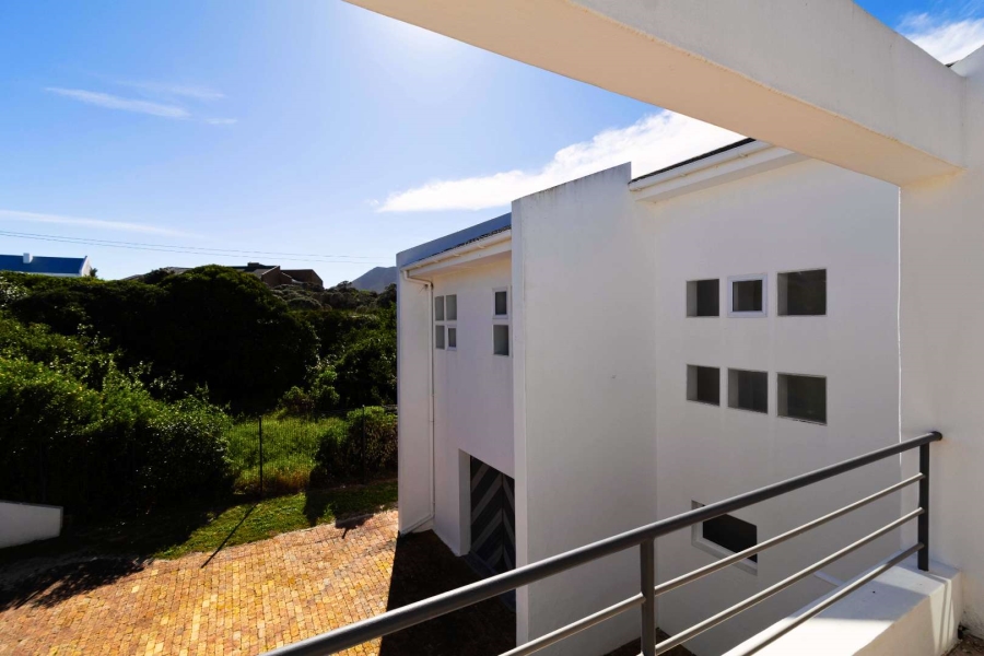 5 Bedroom Property for Sale in Vermont Western Cape